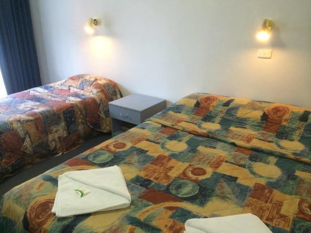 Colac Central Motel Екстер'єр фото